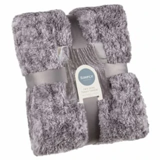 B&M Simply Two Tone Teddy Throw - Grey 3 B&M Simply Two Tone Teddy Throw - Grey